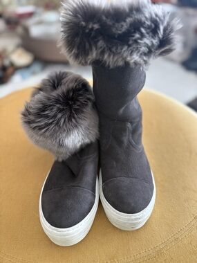Salvatore Ferragamo Dark Gray Faux-Fur Cuff Platform Winter Boots